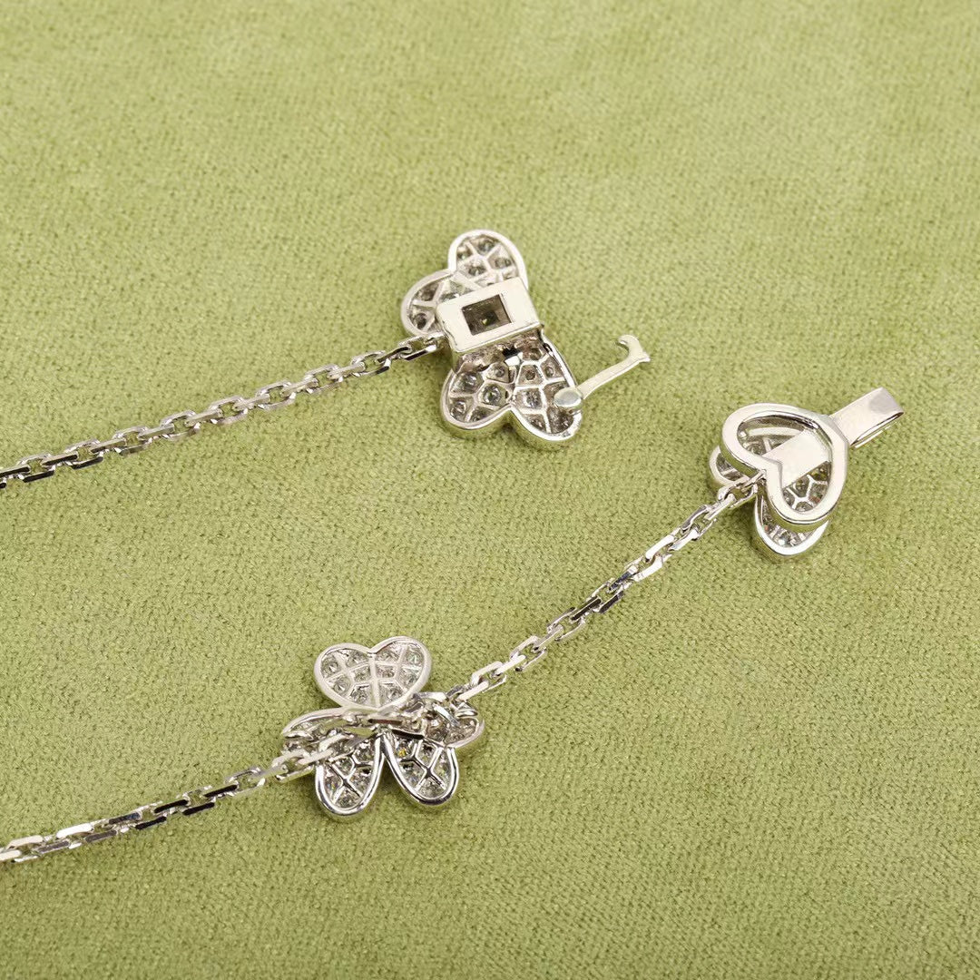 [⭐Novea]FRIVOLE SILVER 9 FLOWERS NECKLACE