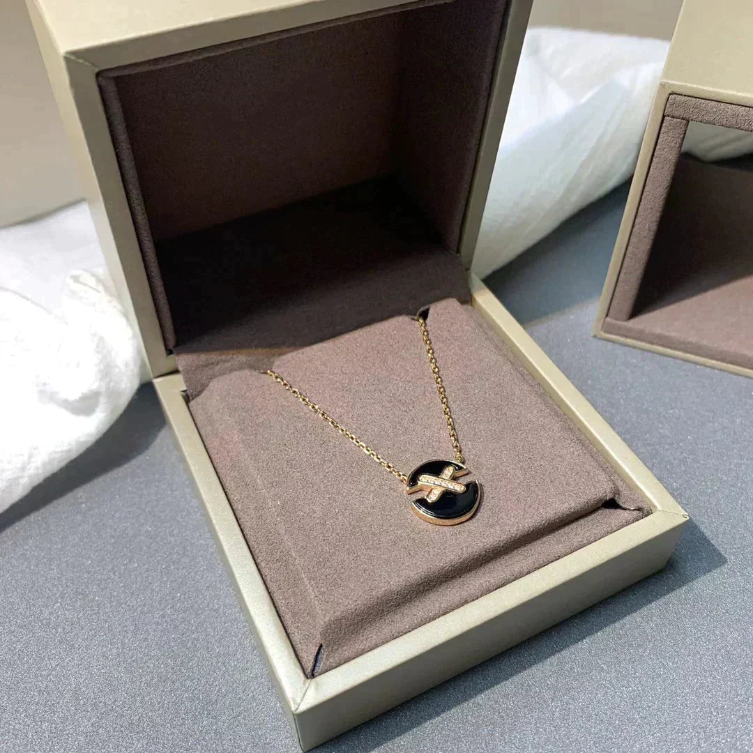 [⭐Novea]JEUX DE ROSE GOLD DIAMOND NECKLACE