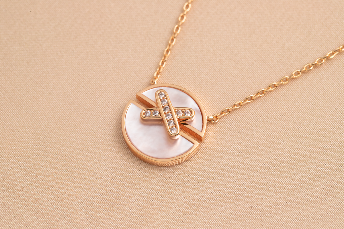 [⭐Novea]JEUX DE PINK GOLD DIAMOND NECKLACE