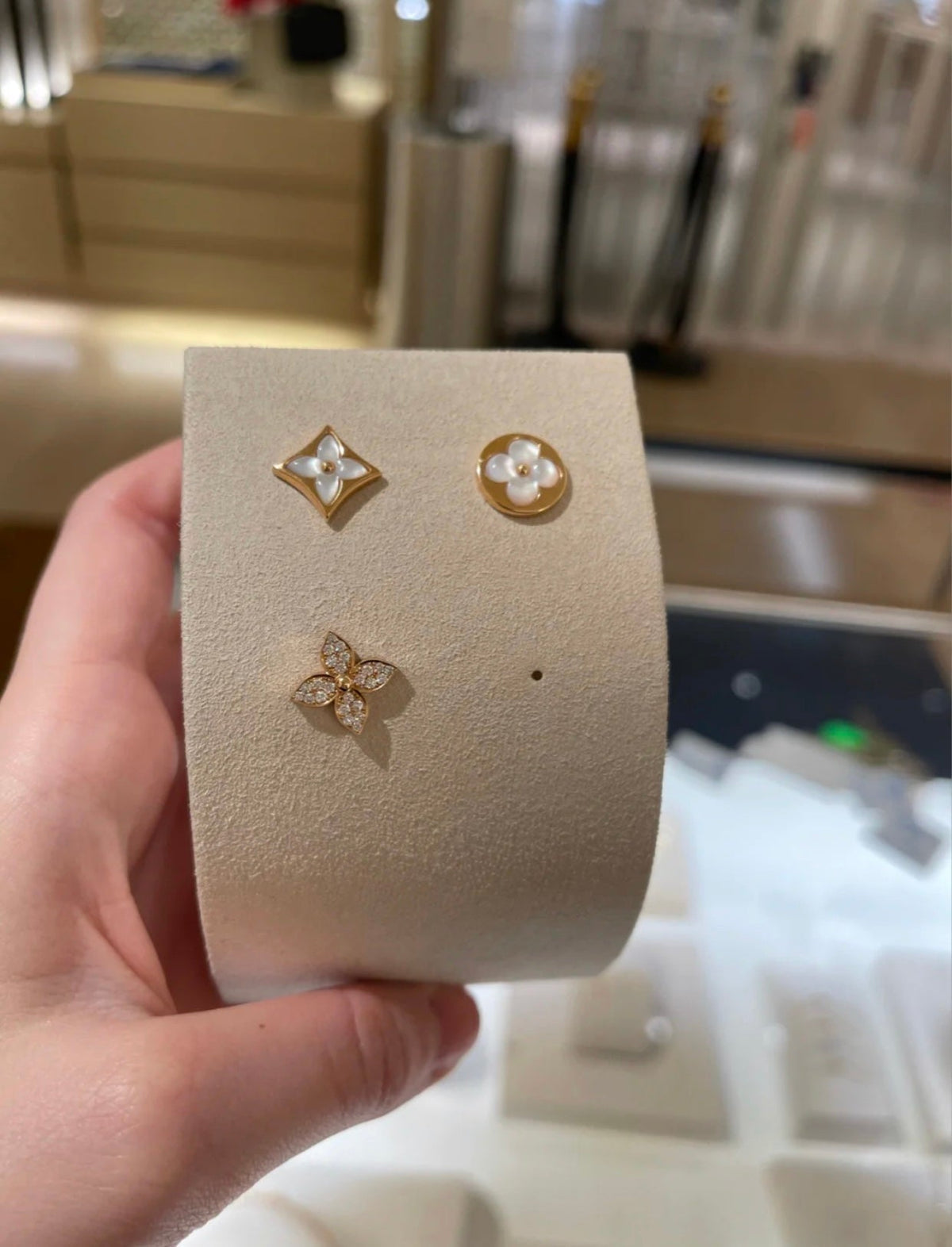 [⭐Novea]STAR BLOSSOM STUD EARRINGS PINK GOLD DIAMONDS