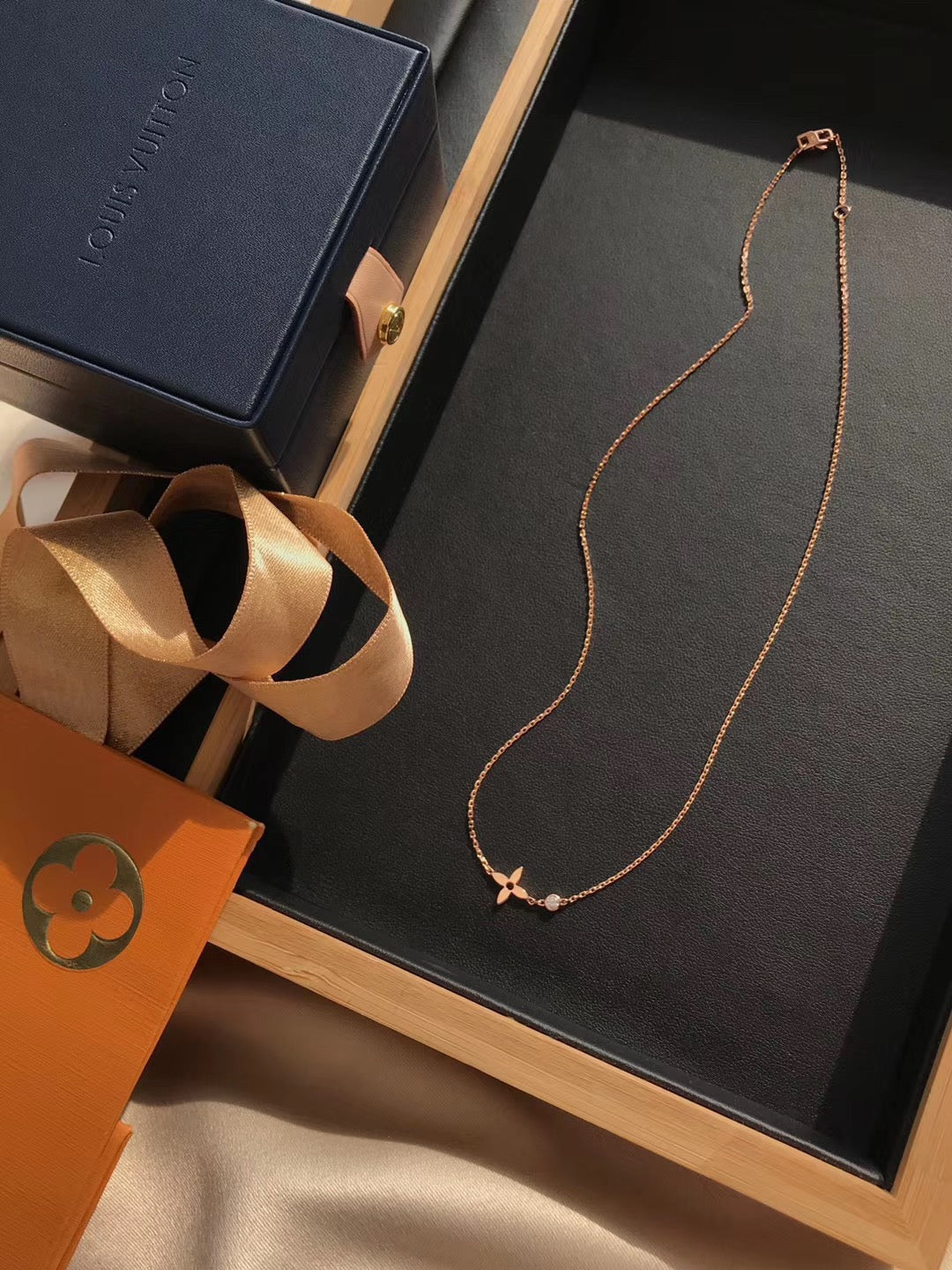 [⭐Novea]BLOSSOM PENDANT PINK GOLD AND DIAMOND