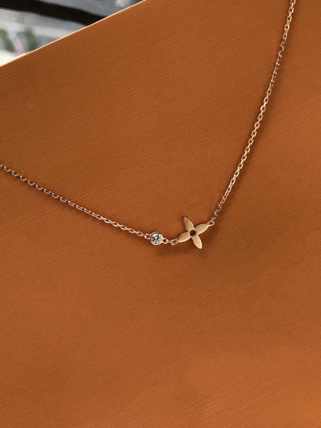 [⭐Novea]BLOSSOM PENDANT PINK GOLD AND DIAMOND