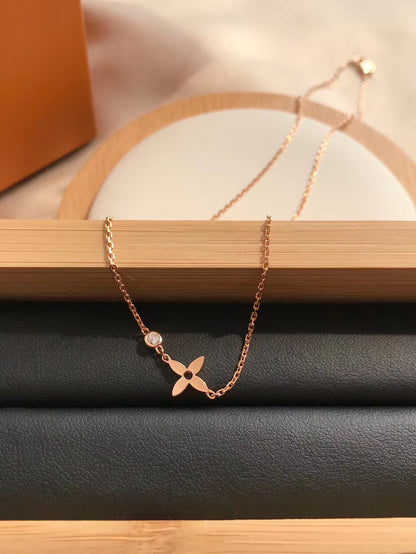 [⭐Novea]BLOSSOM PENDANT PINK GOLD AND DIAMOND