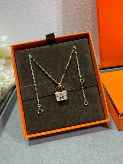 [⭐Novea]H CIRCE MOISSANITE PENDANT NECKLACE GOLD