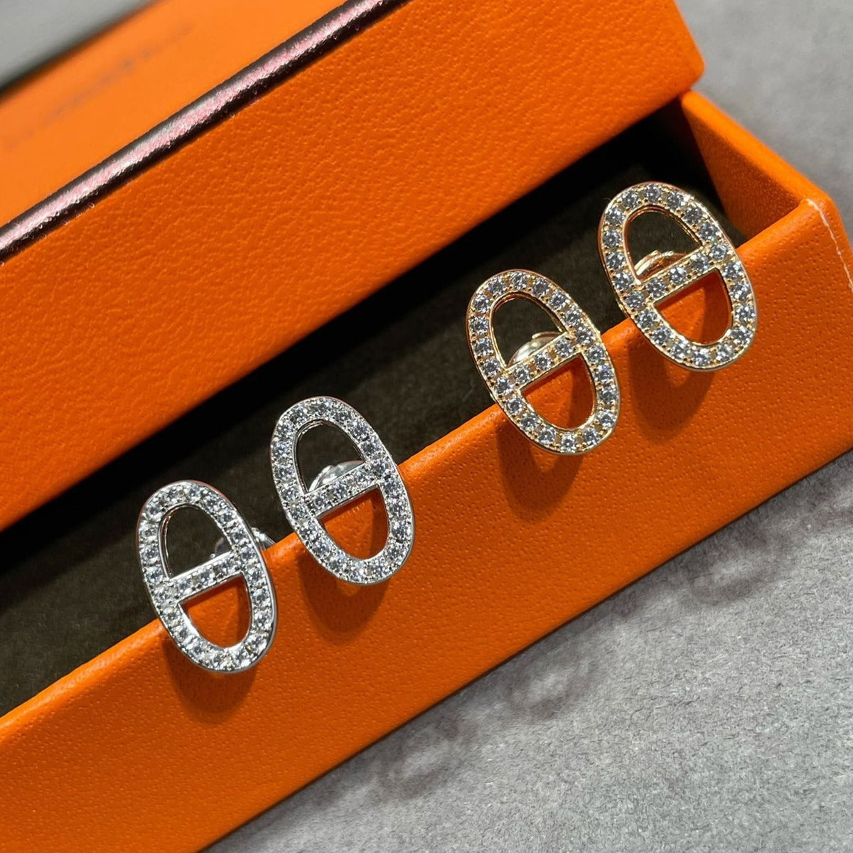 [⭐Novea]HM FULL DIAMOND PIG NOSE STUD EARRINGS