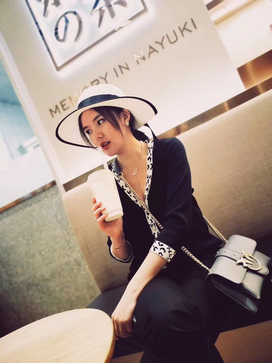 [⭐Novea]HM FIRE PIG NOSE NECKLACE TRENDY STREET