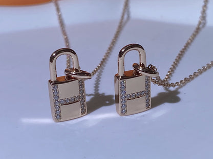 [⭐Novea]HM ADVANCED NICHE LOCK HEAD NECKLACE DIAMONDS