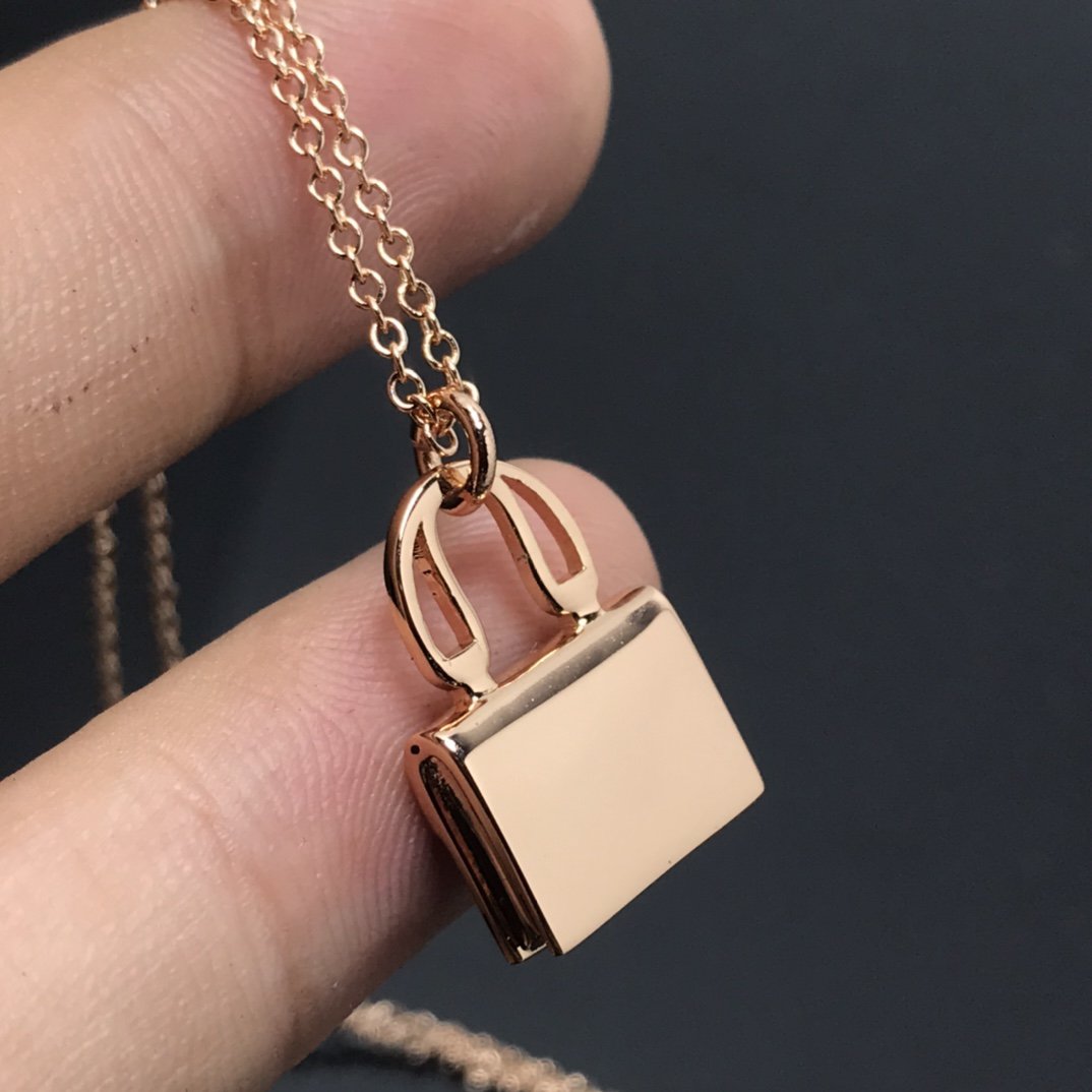 [⭐Novea]HM NECKLACE ARRIVAL BLACK DIAMOND