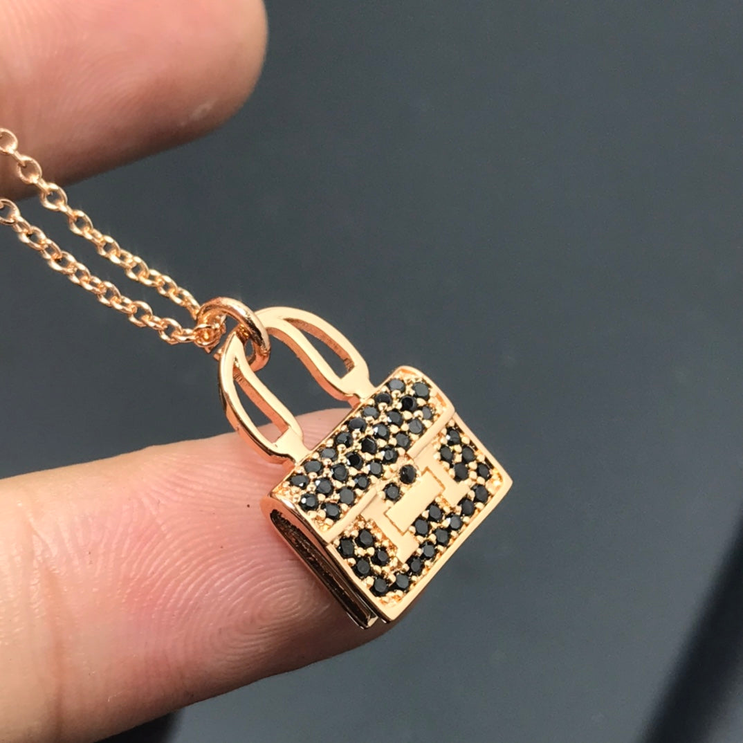 [⭐Novea]HM NECKLACE ARRIVAL BLACK DIAMOND