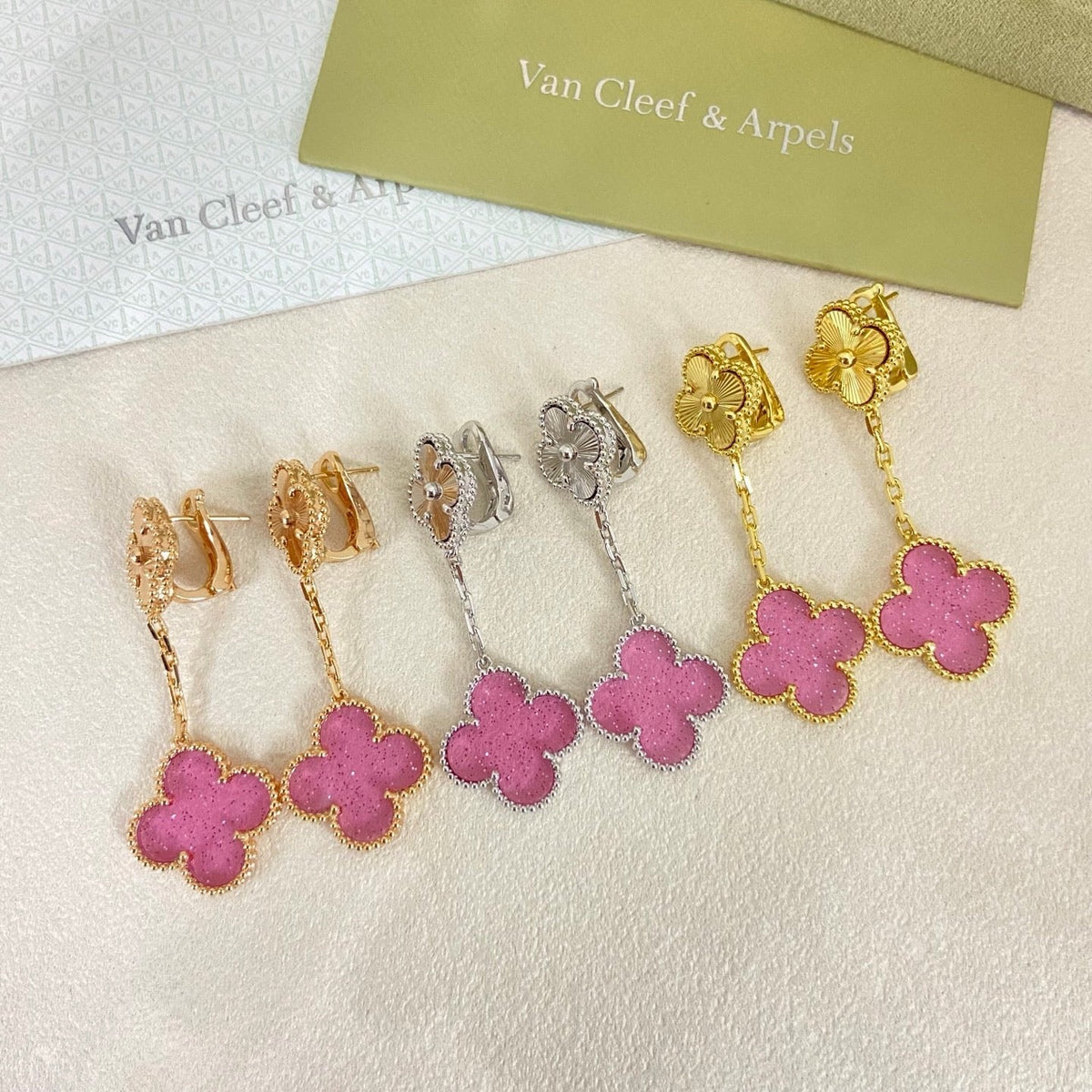 [⭐Novea]2026 NEW CLOVER 2 MOTIF  BUBBLE PINK ENAMEL