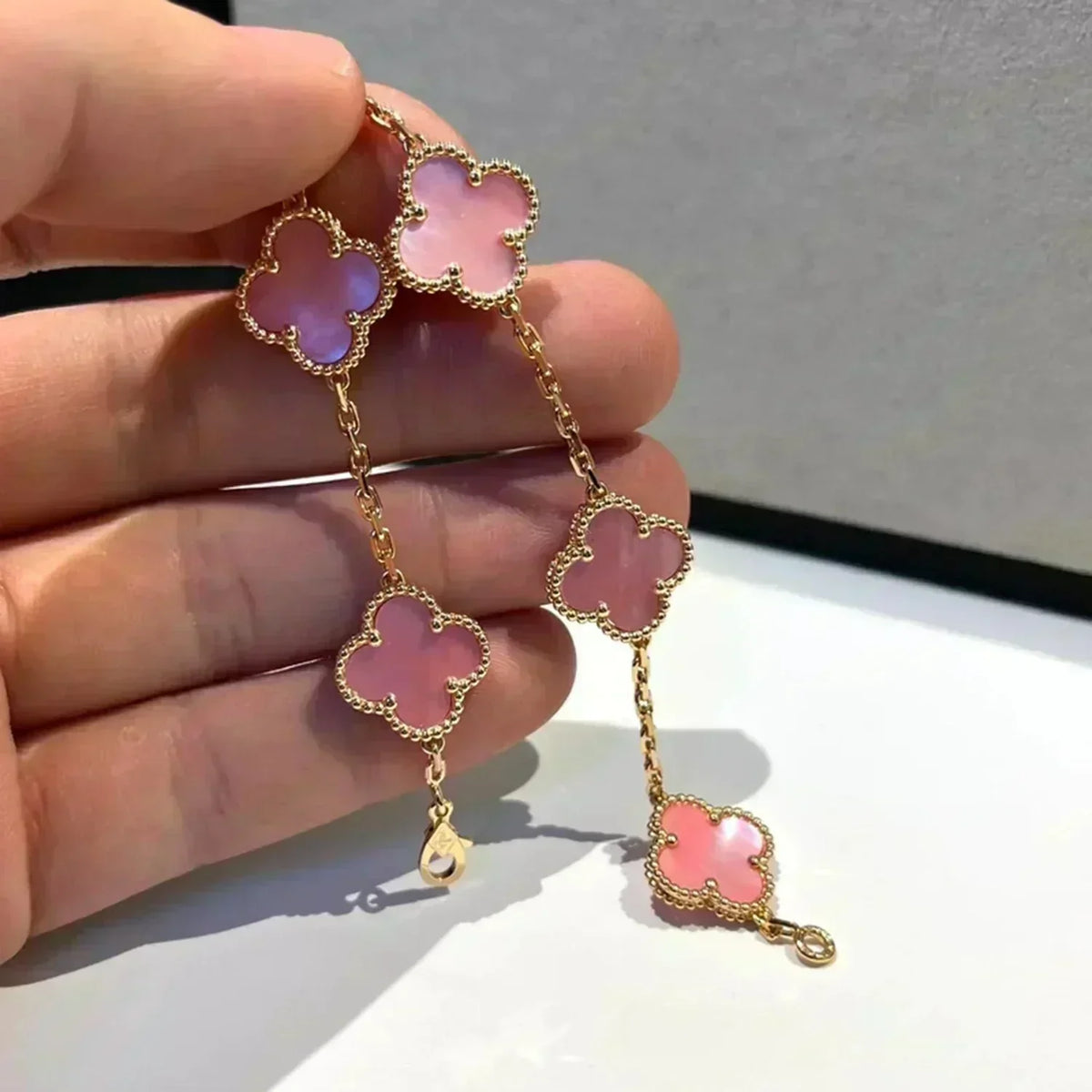 [⭐Novea] CLOVER 5 MOTIFS  PINK MOP BRACELET COLLECTION