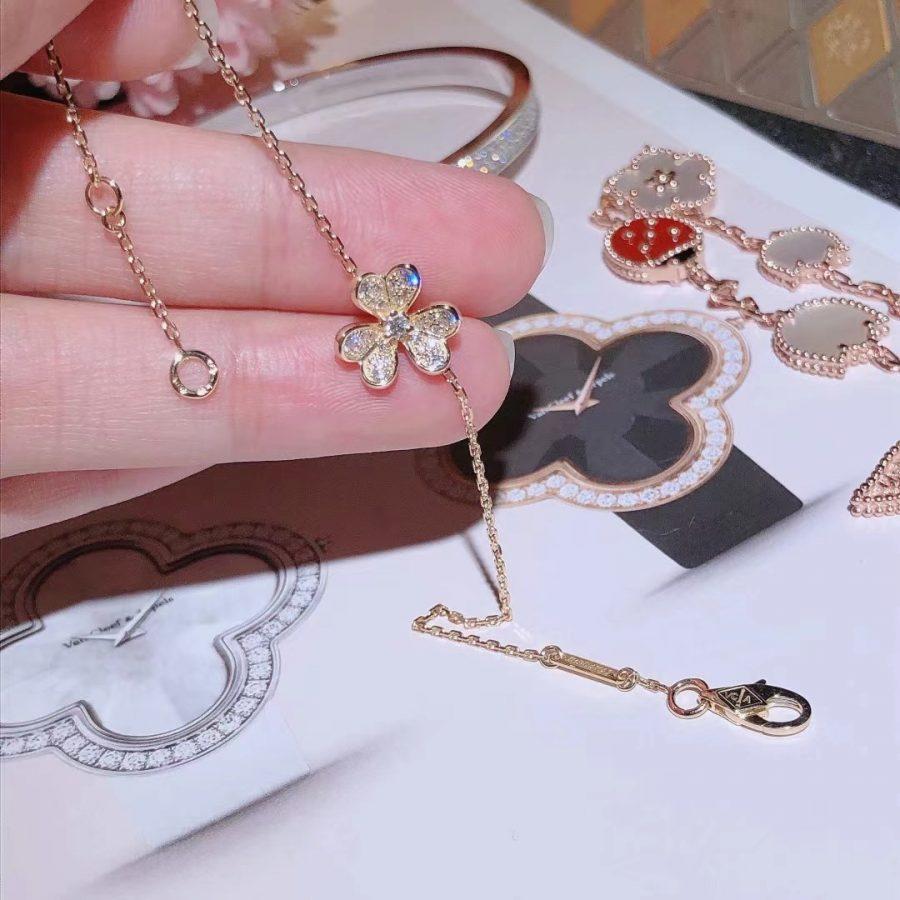 [⭐Novea]FRIVOLE GOLD FLOWER DIAMOND BRACELET