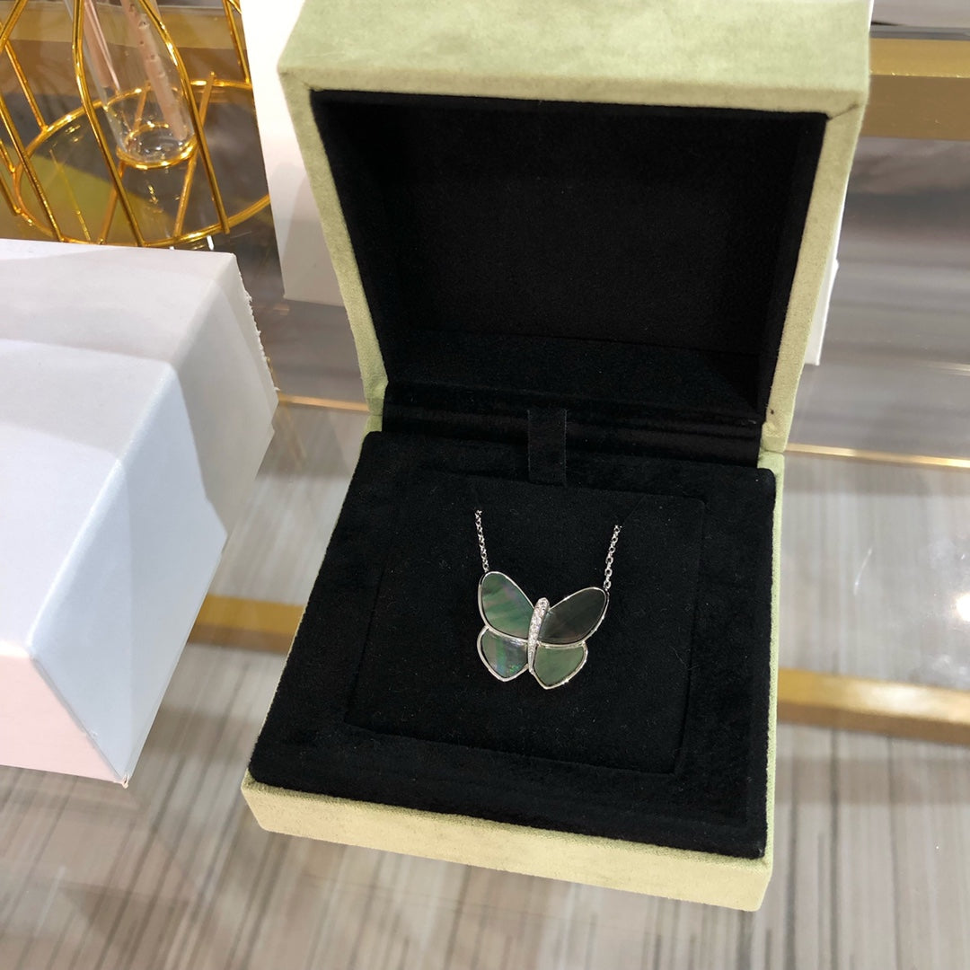 [⭐Novea]LARGE BUTTERFLY SILVER PENDANT DIAMOND NECKLACE
